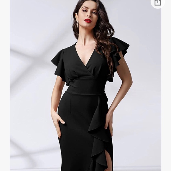 Black dress - Picture 5 of 10